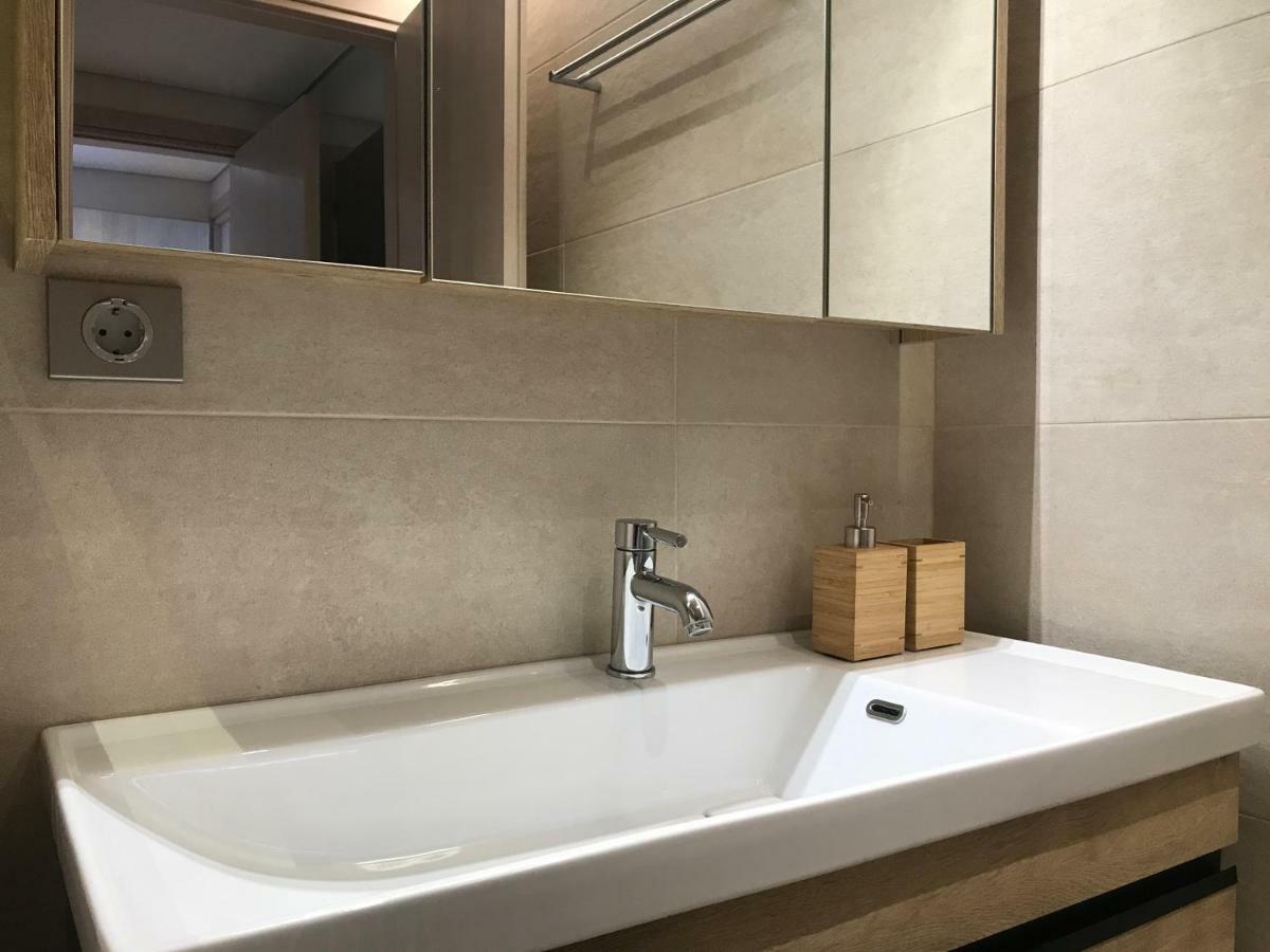 Luxury & Stylish Family Apartment أثينا المظهر الخارجي الصورة