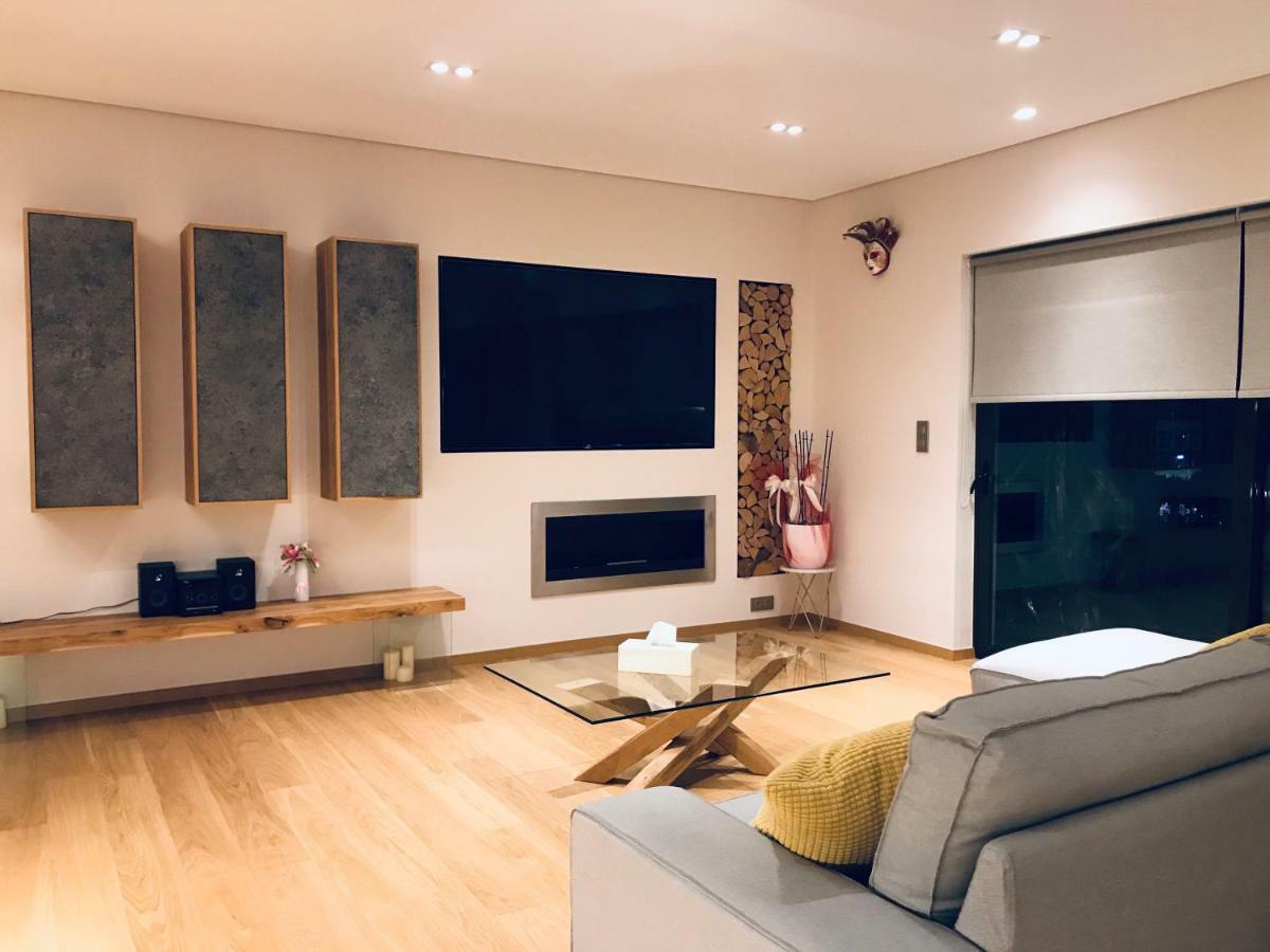 Luxury & Stylish Family Apartment أثينا المظهر الخارجي الصورة
